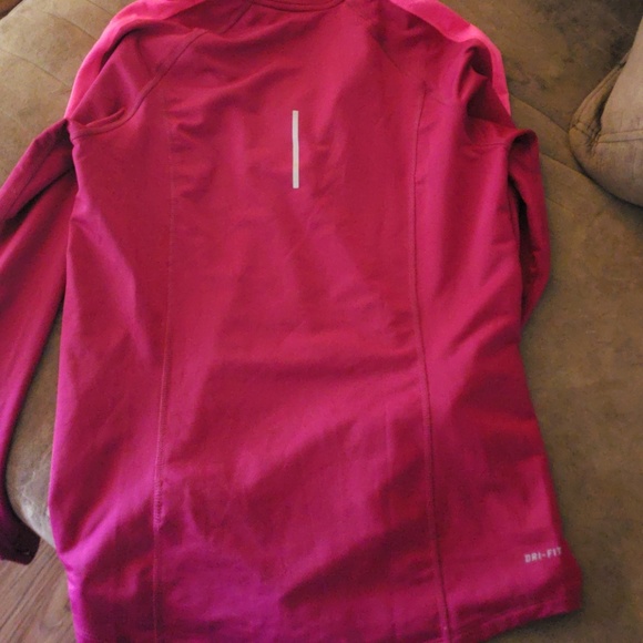 Nike dri fit pullover - Picture 4 of 5